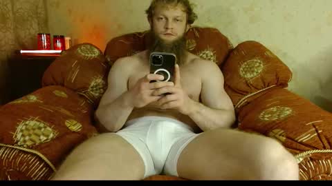 Snapshot of hardandripped chatting on October 24, 10:39 pm Valentino Hard online show from October 24, 10:39 pm