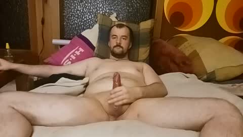 Snapshot of hardben90 chatting on February 3, 4:10 pm hardben90 online show from February 3, 4:10 pm