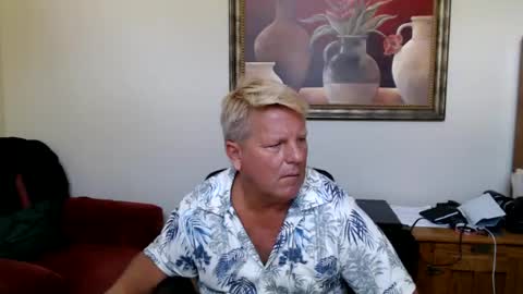 Steele and Cassie online show from July 12, 7:49 pm