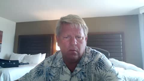 Steele and Cassie online show from July 31, 7:57 pm