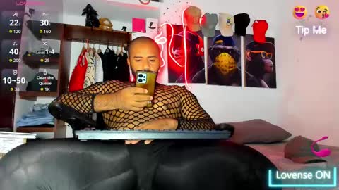 hardboy_latin online show from November 16, 2:50 am