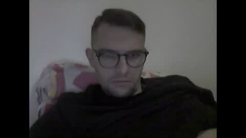 hardboylovemilfmoom online show from November 15, 6:37 pm