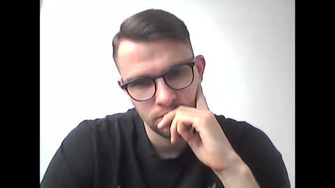 Snapshot of hardboylovemilfmoom chatting on January 17, 12:32 pm hardboylovemilfmoom online show from January 17, 12:32 pm