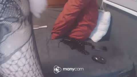 Snapshot of hardfucking_mistress chatting on March 3, 9:33 am Irina online show from March 3, 9:33 am