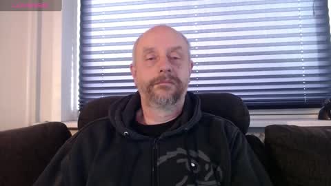 Snapshot of hardmrlazy chatting on February 21, 10:39 am MrLazy online show from February 21, 10:39 am