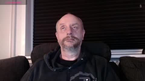 Snapshot of hardmrlazy chatting on February 23, 1:13 am MrLazy online show from February 23, 1:13 am