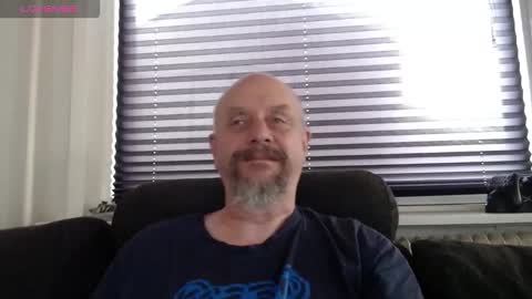 Snapshot of hardmrlazy chatting on September 16, 12:17 pm MrLazy online show from September 16, 12:17 pm