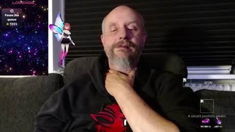 Snapshot of hardmrlazy chatting on October 6, 6:16 pm MrLazy online show from October 6, 6:16 pm