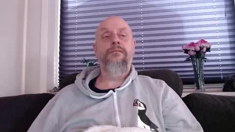 Snapshot of hardmrlazy chatting on January 12, 12:21 pm MrLazy online show from January 12, 12:21 pm