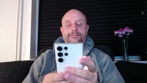 Snapshot of hardmrlazy chatting on January 15, 6:55 pm MrLazy online show from January 15, 6:55 pm