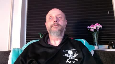 Snapshot of hardmrlazy chatting on February 4, 5:30 pm MrLazy online show from February 4, 5:30 pm