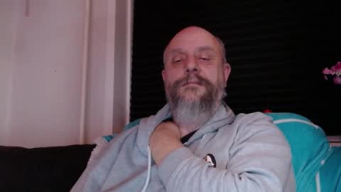 Snapshot of hardmrlazy chatting on February 13, 8:05 pm MrLazy online show from February 13, 8:05 pm