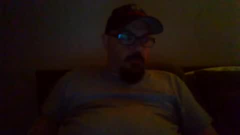 AverageEggplant online show from May 9, 1:33 am
