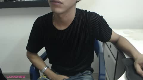 Snapshot of hardsexlove08 chatting on May 19, 1:56 am Andres Dean online show from May 19, 1:56 am