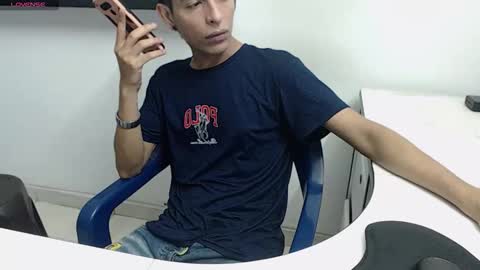 Snapshot of hardsexlove08 chatting on June 2, 12:56 am Andres Dean online show from June 2, 12:56 am