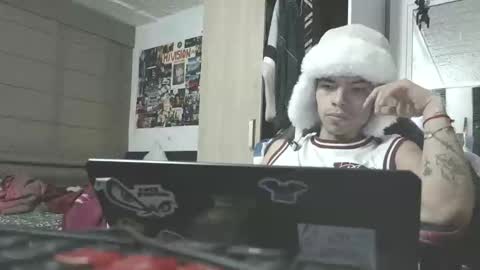 hardvinciisextoy online show from April 3, 2:20 am