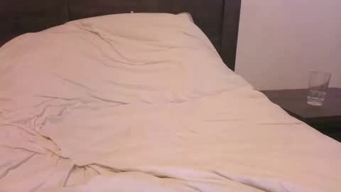 Snapshot of hardwood8686 chatting on February 28, 2:20 am Jay online show from February 28, 2:20 am