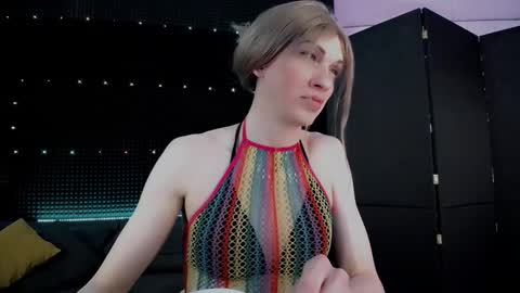 Miss Hardy online show from December 14, 5:46 am