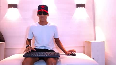 Snapshot of harin_prize chatting on January 6, 2:04 am harin prize online show from January 6, 2:04 am