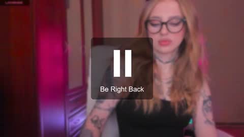 Snapshot of harley_kimm chatting on December 13, 5:38 am Julia online show from December 13, 5:38 am