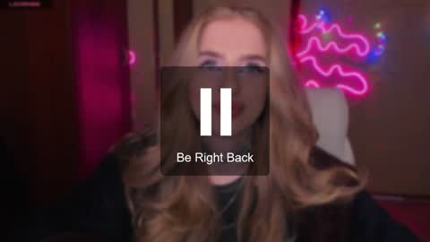 Snapshot of harley_kimm chatting on January 12, 6:17 am Julia online show from January 12, 6:17 am