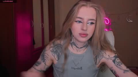 Snapshot of harley_kimm chatting on February 3, 5:18 am Julia online show from February 3, 5:18 am