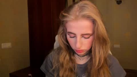 Snapshot of harley_kimm chatting on November 7, 5:51 am Julia online show from November 7, 5:51 am