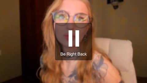 Snapshot of harley_kimm chatting on November 15, 5:49 am Julia online show from November 15, 5:49 am