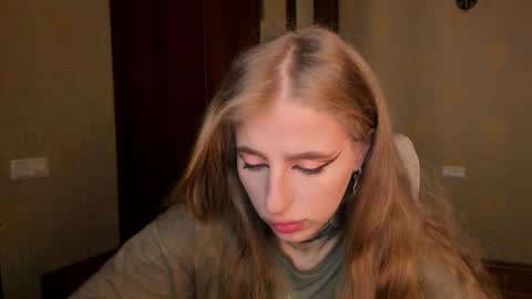 Snapshot of harley_kimm chatting on December 2, 5:24 am Julia online show from December 2, 5:24 am