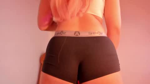 Annie online show from October 5, 5:39 am