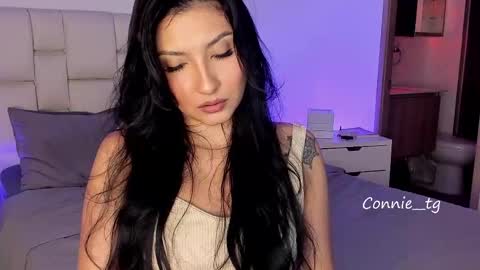 Snapshot of harley_sweett chatting on March 2, 4:07 am online show from March 2, 4:07 am