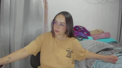Snapshot of harleynapier chatting on May 8, 12:38 am Natii online show from May 8, 12:38 am