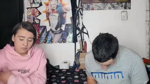 Snapshot of harly_jocker chatting on December 24, 2:01 pm online show from December 24, 2:01 pm