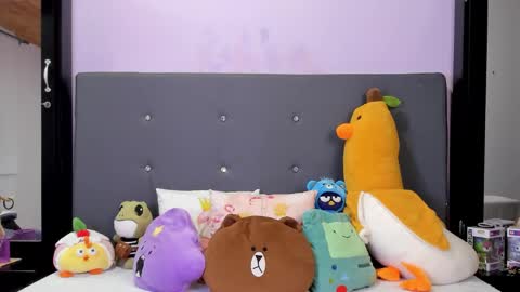 Snapshot of harmonyy_hill chatting on January 9, 3:09 am Harmony Hill online show from January 9, 3:09 am