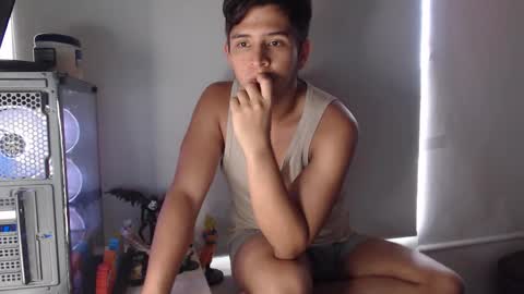 harold_18_ online show from September 12, 6:41 pm