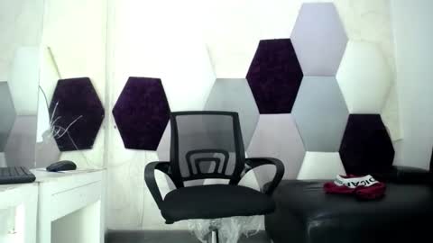 Snapshot of haroldmick chatting on February 22, 7:45 pm haroldmick online show from February 22, 7:45 pm