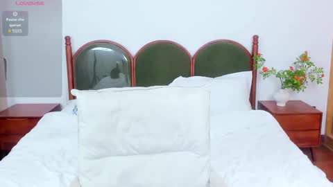 helen online show from February 1, 5:39 am