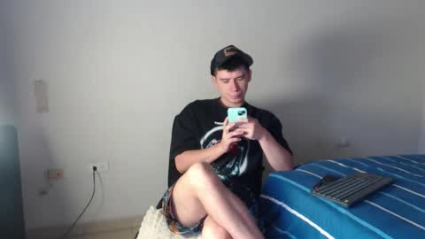 Snapshot of harry_brown2324 chatting on November 17, 12:44 pm Sebastian online show from November 17, 12:44 pm