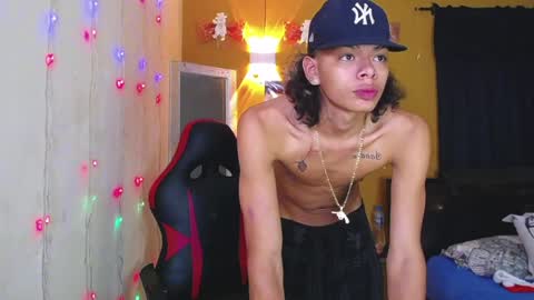 Snapshot of harry_jhonsonn chatting on December 22, 8:38 am Harry online show from December 22, 8:38 am