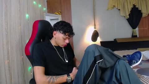 Harry online show from March 4, 8:04 pm