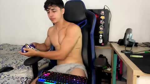 Snapshot of harry_p01 chatting on March 10, 2:16 pm harry_p01 online show from March 10, 2:16 pm