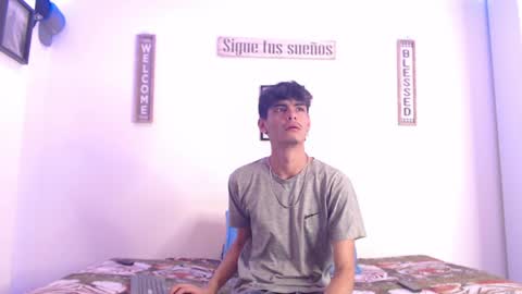 Snapshot of harrythomson1 chatting on January 15, 4:57 am harry thomson online show from January 15, 4:57 am