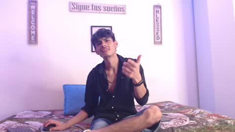 Snapshot of harrythomson1 chatting on January 26, 8:36 am harry thomson online show from January 26, 8:36 am