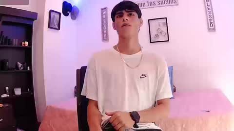 Snapshot of harrythomson1 chatting on September 9, 5:01 pm harry thomson online show from September 9, 5:01 pm