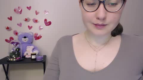 hartfoxx online show from February 3, 8:24 pm