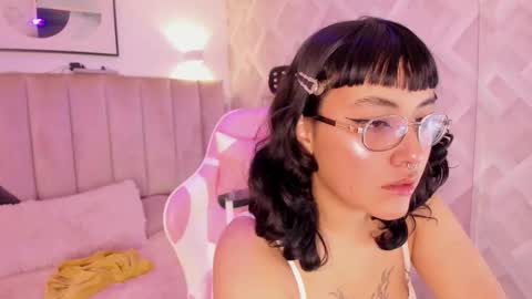 Haru Bonny online show from February 26, 8:19 pm