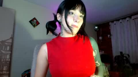 Im Emily and I could be the love of your life    online show from June 3, 1:30 am