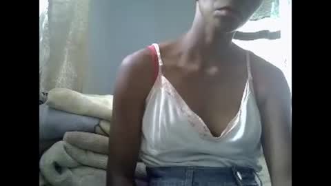 Snapshot of harysette chatting on February 1, 12:47 pm harysette online show from February 1, 12:47 pm