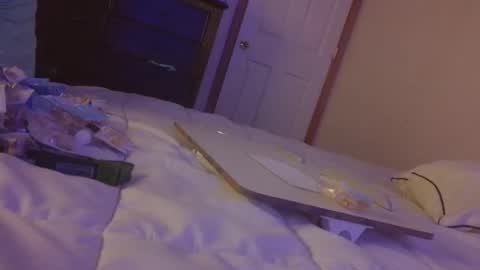 hashtagcloudp0rn online show from March 2, 7:15 am