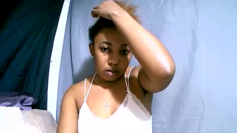 Snapshot of hasimina09 chatting on October 3, 1:30 pm hasimina09 online show from October 3, 1:30 pm